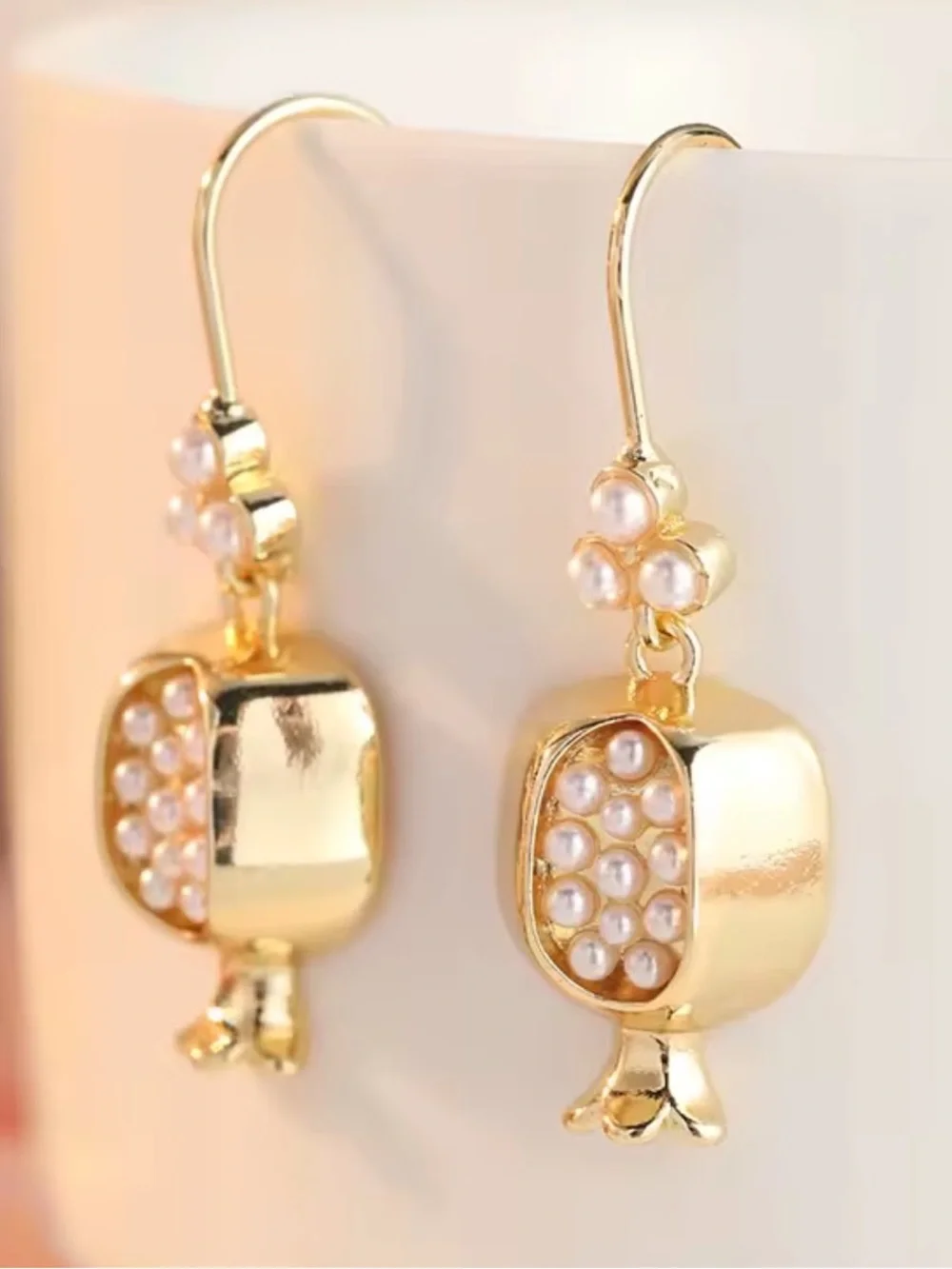 Anthropologie Gold Tone Pomegranate Pearl Drop Earrings